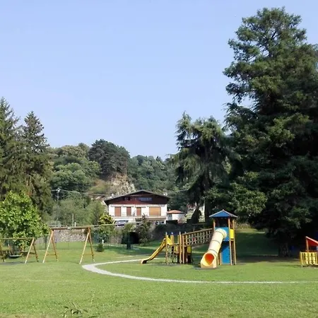 Casa Beach: Pool, 100m Lake & Near City *